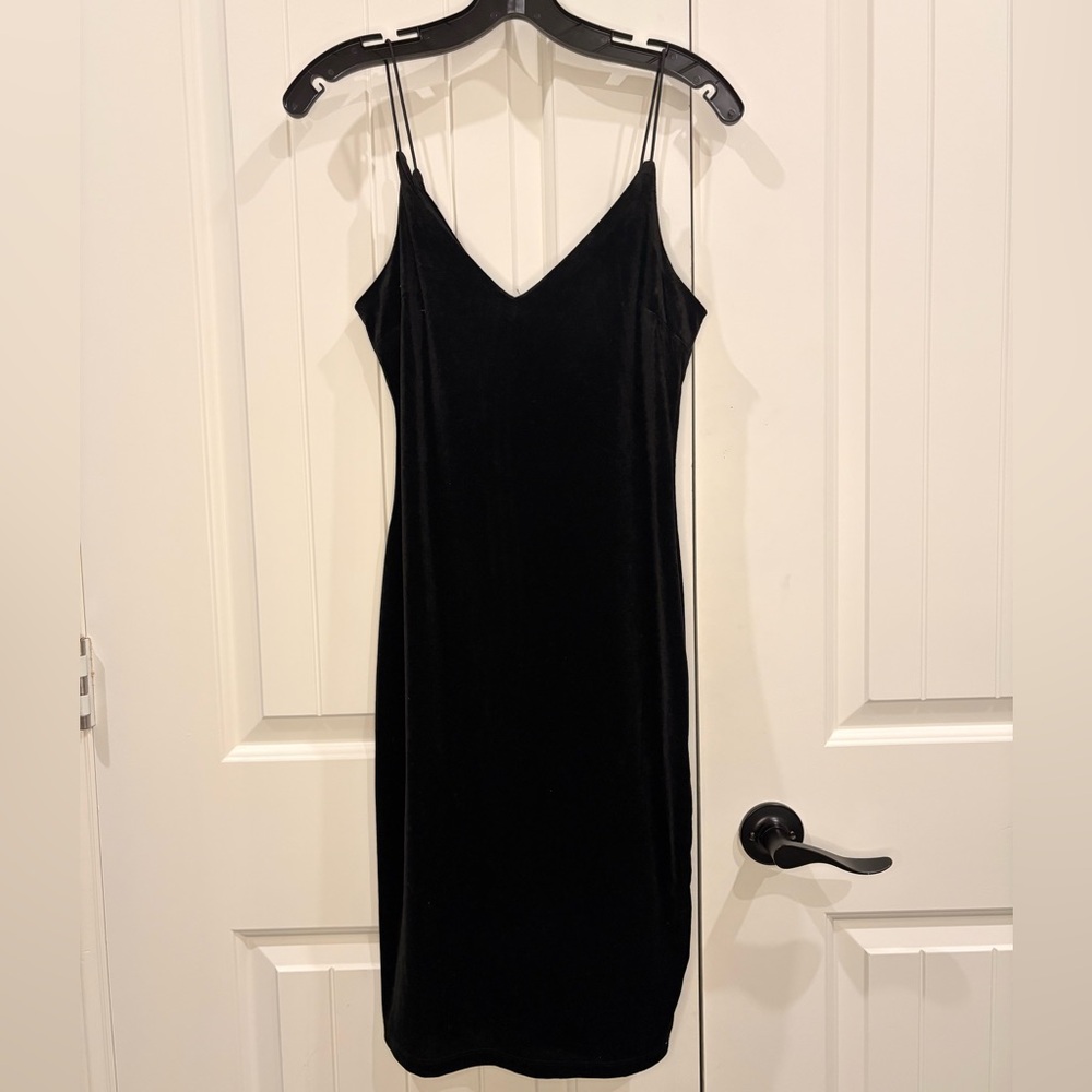 Elegant Black Velvet Dress